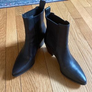 Lucky Brand black pointy-toe boots; size 6.5